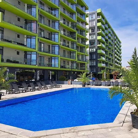 Melissa Pool & Mamaia-nord *