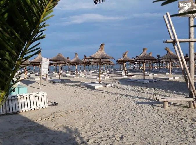 Melissa Pool & Mamaia-nord Apartamento