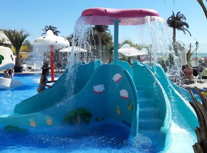 Melissa Pool & Mamaia-nord *