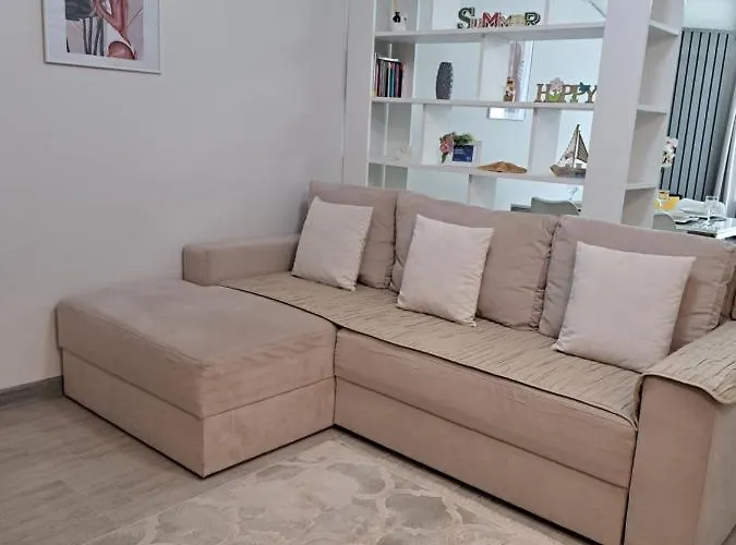 Melissa Pool & Mamaia-nord Apartamento *