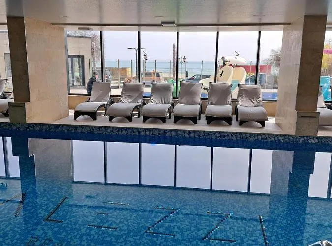 Melissa Pool & Mamaia-nord Apartamento Năvodari