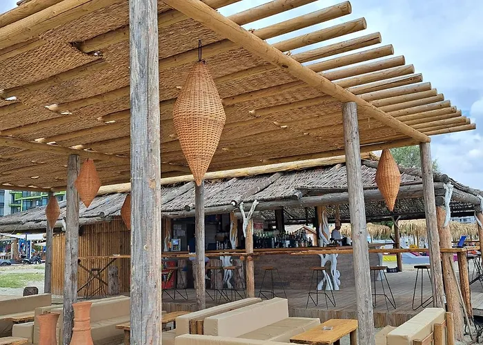 Melissa Pool & Mamaia-nord *