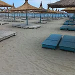 Melissa Pool & Mamaia-nord *