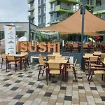 Melissa Pool & Mamaia-nord Apartment *