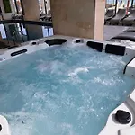 Melissa Pool & Mamaia-nord Apartment Navodari