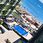 Melissa Pool & Mamaia-nord Apartment Navodari