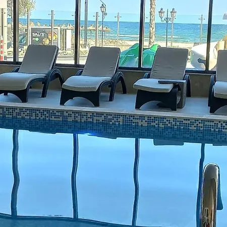 Melissa Pool & Mamaia-nord