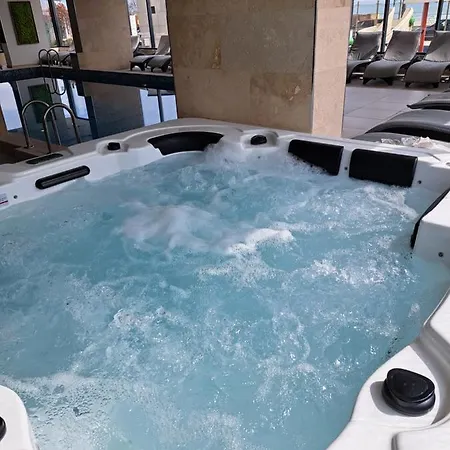 Melissa Pool & Mamaia-nord Apartmán Năvodari