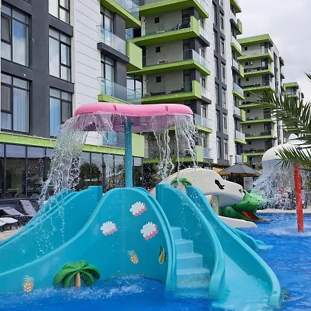 Melissa Pool & Mamaia-nord *