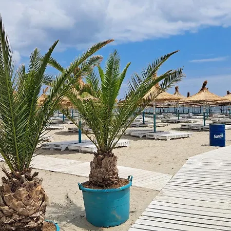 Melissa Pool & Mamaia-nord Апартаменты *
